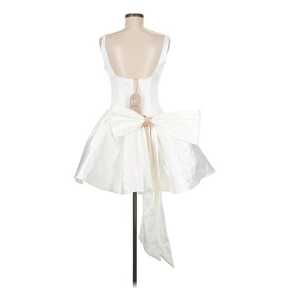 NWT Meshki Felicia Satin Mini Dress With Bow White Bridal M - Picture 3 of 3